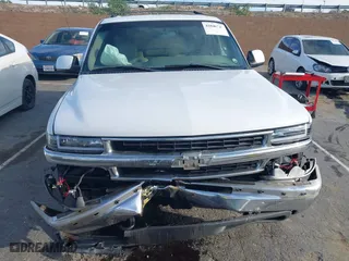 2001 Chevrolet Tahoe LS with VIN 1GNEK13T91R134375, listed as a IAAI auction lot 41846749 with 163,440 mi miles. Bid and sale history available at carsss.com. Image 12.