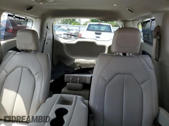 2020 Chrysler Pacifica Touring L with VIN 2C4RC1BG6LR196079, listed as a Copart auction lot 59307915 with 97,611 mi miles and Non repairable. Bid and sale history available at DreamBid. Image 10.