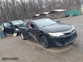 2014 Toyota Camry Hybrid LE with VIN 4T1BD1FK7EU126122, listed as a IAAI auction lot 41685747 with 267,491 mi miles. Bid and sale history available at carsss.com. Image 1.