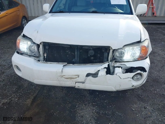 2007 Toyota Highlander w/3rd Row with VIN JTEEP21AX70209966, listed as a IAAI auction lot 41740667 with 113,262 mi miles. Bid and sale history available at carsss.com. Image 6.