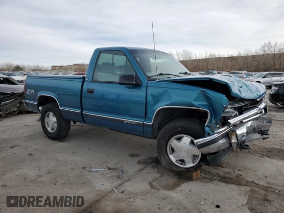 1998 Chevrolet Silverado 1500 with VIN 1GCEK14R1WZ263424, listed as a Copart auction lot 81966434 with 96,078 mi miles and Salvage Title. Bid and sale history available at DreamBid. Image 4.