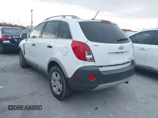 2014 Chevrolet Captiva Sport LS z VIN 3GNAL2EK7ES608851, wystawiony jako IAAI lot #41671208 z przebiegiem Nie podano mil oraz . Historia ofert i sprzedaży dostępna na DreamBid. Obrazek 3.