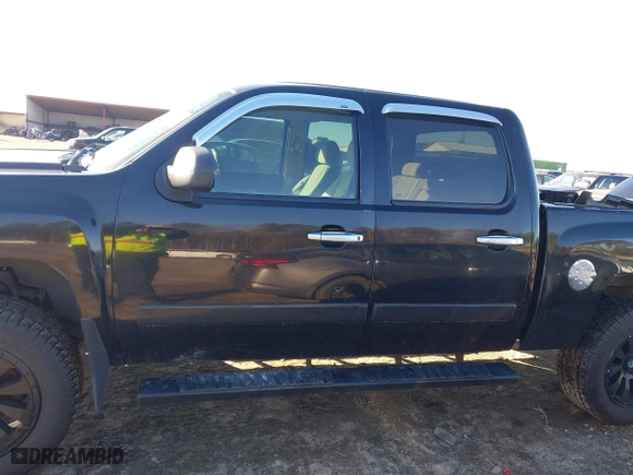 2007 Chevrolet Silverado 1500 LT w/1LT with VIN 2GCEC13C771615359, listed as a IAAI auction lot 41625289 with 176,659 mi miles. Bid and sale history available at carsss.com. Image 15.
