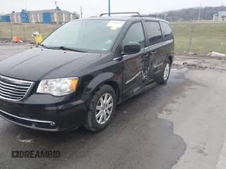 2016 Chrysler Town & Country Touring with VIN 2C4RC1BG9GR292584, listed as a IAAI auction lot 41168218 with 118,967 mi miles. Bid and sale history available at carsss.com. Image 18.