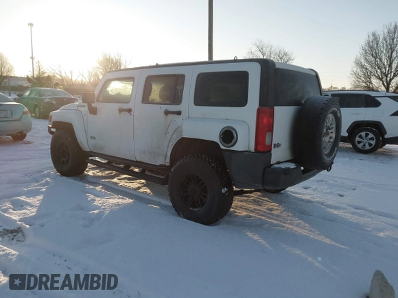 2006 Hummer H3 with VIN 5GTDN136168216855, listed as a IAAI auction lot 41327580 with 244,321 mi miles and . Bid and sale history available at DreamBid. Image 3.