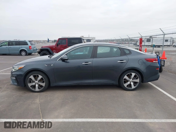 2020 Kia Optima LX with VIN 5XXGT4L30LG405944, listed as a IAAI auction lot 42071845 with 37,012 mi miles. Bid and sale history available at carsss.com. Image 15.