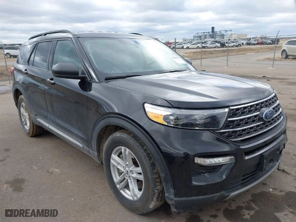 2021 Ford Explorer XLT with VIN 1FMSK8DH9MGB42499, listed as a IAAI auction lot 41695981 with 52,819 mi miles. Bid and sale history available at carsss.com. Image 1.