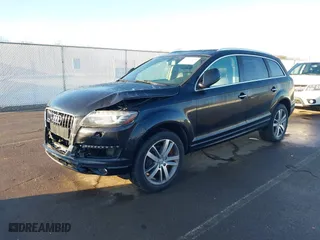 2015 Audi Q7 3.0T Premium Plus with VIN WA1LGAFE6FD019813, listed as a IAAI auction lot 41640433 with NaN miles. Bid and sale history available at carsss.com. Image 17.