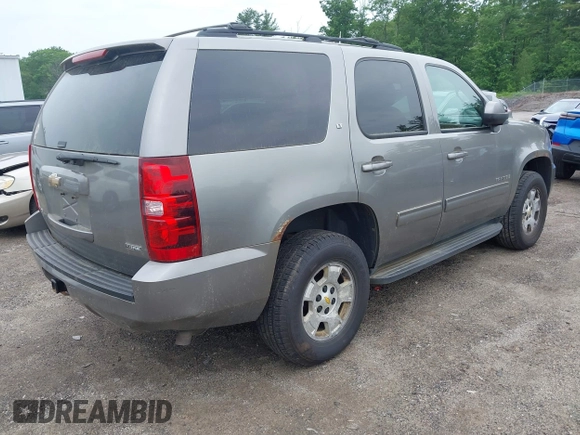 2009 Chevrolet Tahoe 2LT z VIN 1GNFK23069R250256, wystawiony jako IAAI lot #42448620 z przebiegiem 207 255 mil mil oraz . Historia ofert i sprzedaży dostępna na DreamBid. Obrazek 4.
