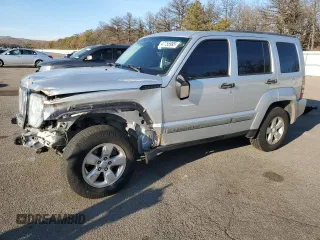 2010 Jeep Liberty Sport z VIN 1J4PP2GK8AW132574, wystawiony jako Copart lot #47755995 z przebiegiem 282 176 mil mil oraz Szkoda całkowita • Salvage title. Historia ofert i sprzedaży dostępna na DreamBid. Obrazek 1.