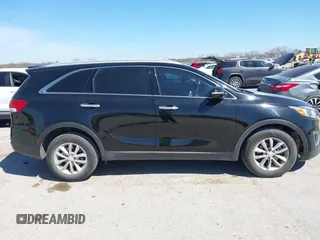 2017 Kia Sorento LX with VIN 5XYPG4A32HG289284, listed as a IAAI auction lot 41869868 with 130,199 mi miles. Bid and sale history available at carsss.com. Image 14.