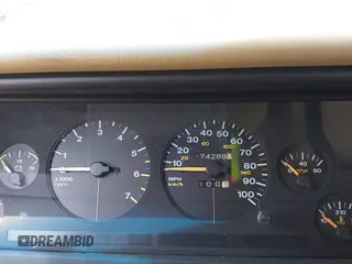 1995 Jeep Grand Cherokee Limited with VIN 1J4GZ78Y0SC578277, listed as a IAAI auction lot 42082848 with 174,288 mi miles. Bid and sale history available at carsss.com. Image 7.