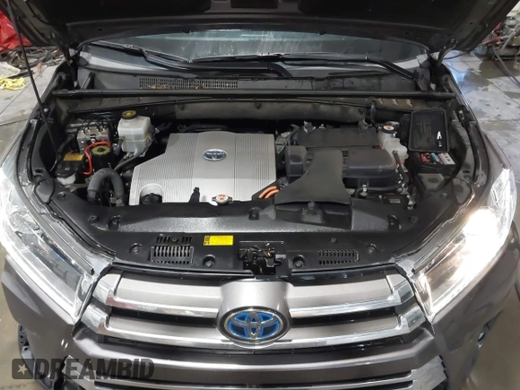 2018 Toyota Highlander Hybrid Limited с VIN 5TDDGRFH0JS039412, выставлен на аукционе IAAI как лот 41369168 с пробегом 106 724 миль миль и . История ставок и продаж доступна на DreamBid. Изображение 10.