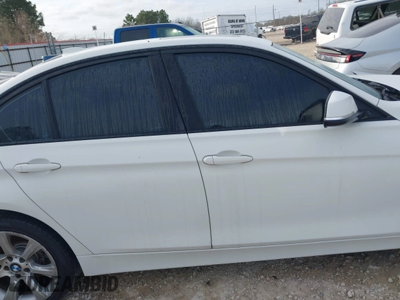 2015 BMW 3 Series 320i with VIN WBA3B1G56FNT64298, listed as a IAAI auction lot 41695116 with 125,926 mi miles. Bid and sale history available at carsss.com. Image 13.