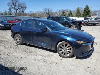 2020 Mazda 3 Select z VIN 3MZBPBCM1LM130835, wystawiony jako Copart lot #61848515 z przebiegiem 31 637 mil mil oraz Nie do naprawy • Non repairable. Historia ofert i sprzedaży dostępna na DreamBid. Obrazek 4.