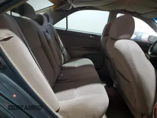 2005 Toyota Camry LE z VIN 4T1BE30K75U432514, wystawiony jako Copart lot #58487885 z przebiegiem 223 106 mil mil oraz Szkoda całkowita • Salvage title. Historia ofert i sprzedaży dostępna na DreamBid. Obrazek 10.