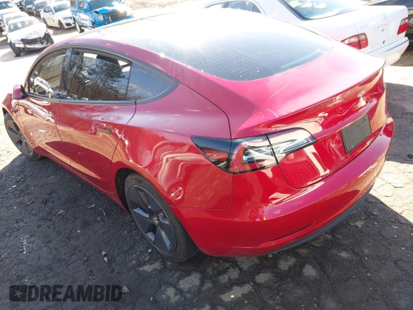 2023 Tesla Model 3 z VIN 5YJ3E1EA8PF463179, wystawiony jako IAAI lot #41738318 z przebiegiem 37 990 mil mil oraz . Historia ofert i sprzedaży dostępna na DreamBid. Obrazek 3.