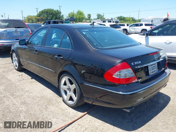 2007 Mercedes-Benz E 350 z VIN WDBUF56X87B047923, wystawiony jako IAAI lot #42216500 z przebiegiem 89 257 mil mil oraz . Historia ofert i sprzedaży dostępna na DreamBid. Obrazek 3.