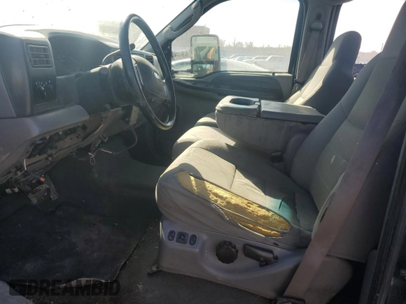 2004 Ford F-350 XL z VIN 1FTSW31P64ED40332, wystawiony jako Copart lot #46868355 z przebiegiem 229 112 mil mil oraz Szkoda całkowita • Salvage title. Historia ofert i sprzedaży dostępna na DreamBid. Obrazek 7.