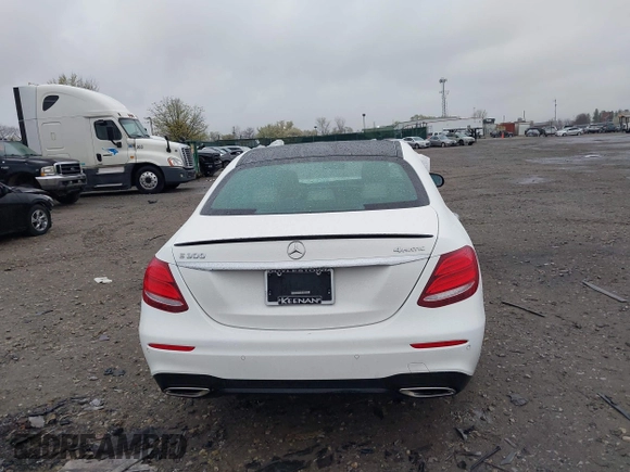 2018 Mercedes-Benz E-Class E 300 with VIN WDDZF4KB0JA380163, listed as a IAAI auction lot 42000543 with 75,314 mi miles. Bid and sale history available at carsss.com. Image 16.