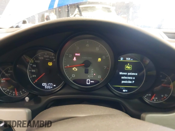 2014 Porsche Panamera 4S Executive with VIN WP0BB2A77EL062088, listed as a IAAI auction lot 41696130 with 105,177 mi miles and . Bid and sale history available at DreamBid. Image 7.