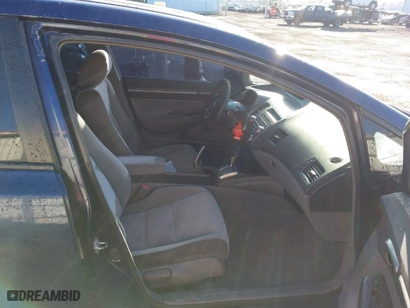 2007 Honda Civic Sdn EX with VIN 1HGFA16817L085709, listed as a IAAI auction lot 41706808 with 177,554 mi miles. Bid and sale history available at carsss.com. Image 5.