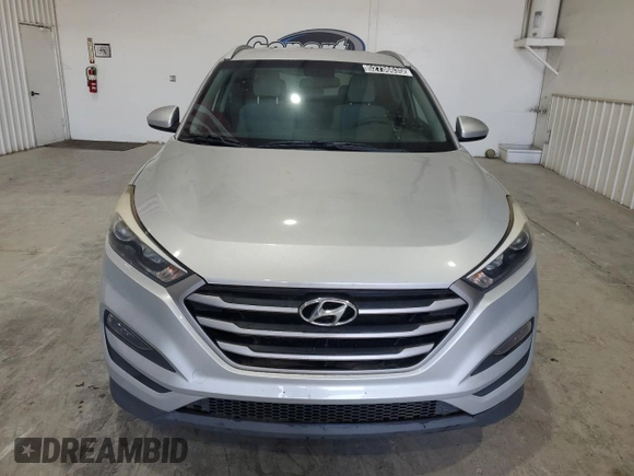 2018 Hyundai Tucson SEL with VIN KM8J3CA49JU608135, listed as a Copart auction lot 52736635 with 100,992 mi miles and Clean title. Bid and sale history available at DreamBid. Image 5.