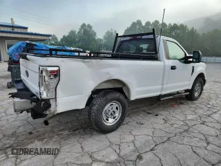2017 Ford F-250 XL z VIN 1FTBF2A67HEE17619, wystawiony jako Copart lot #62890205 z przebiegiem 149 123 mil mil oraz Szkoda całkowita • Salvage title. Historia ofert i sprzedaży dostępna na DreamBid. Obrazek 3.