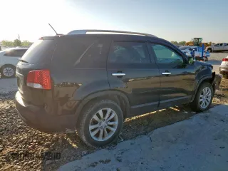 2011 Kia Sorento LX with VIN 5XYKT4A29BG069340, listed as a Copart auction lot 51992335 with 211,394 mi miles and Salvage Title. Bid and sale history available at carsss.com. Image 3.