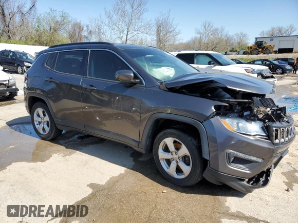 2018 Jeep Compass Latitude z VIN 3C4NJCBB4JT181594, wystawiony jako Copart lot #51822125 z przebiegiem 90 557 mil mil oraz Szkoda całkowita • Salvage title. Historia ofert i sprzedaży dostępna na DreamBid. Obrazek 4.