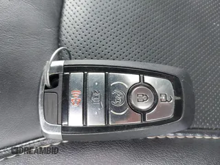 2019 Ford Explorer Platinum с VIN 1FM5K8HT7KGA06333, выставлен на аукционе IAAI как лот 42094006 с пробегом 91 620 миль миль и . История ставок и продаж доступна на DreamBid. Изображение 11.