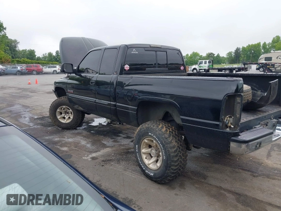 2001 Dodge 2500 z VIN 1B7KF23691J579147, wystawiony jako IAAI lot #42226850 z przebiegiem 198 825 mil mil oraz . Historia ofert i sprzedaży dostępna na DreamBid. Obrazek 3.