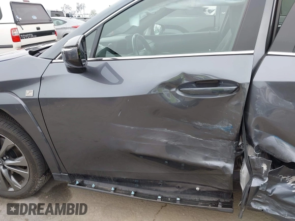 2023 Lexus UX 250h F Sport z VIN JTHB6JBH9P2132431, wystawiony jako IAAI lot #42137625 z przebiegiem 15 923 mil mil oraz . Historia ofert i sprzedaży dostępna na DreamBid. Obrazek 6.