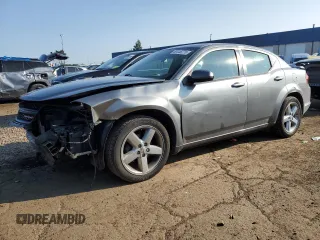 2013 Dodge Avenger SXT z VIN 1C3CDZCB2DN540451, wystawiony jako Copart lot #60446275 z przebiegiem 158 470 mil mil oraz Czysty tytuł • Clean title. Historia ofert i sprzedaży dostępna na DreamBid. Obrazek 1.