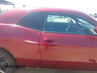 2019 Dodge Challenger R/T z VIN 2C3CDZBT2KH751102, wystawiony jako IAAI lot #42249713 z przebiegiem 35 552 mil mil oraz . Historia ofert i sprzedaży dostępna na DreamBid. Obrazek 14.