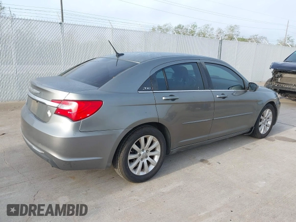 2012 Chrysler 200 Touring with VIN 1C3CCBBB1CN208169, listed as a IAAI auction lot 41884897 with 184,073 mi miles. Bid and sale history available at carsss.com. Image 4.