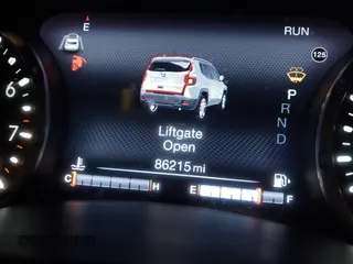 2021 Jeep Renegade Latitude z VIN ZACNJDBBXMPM41852, wystawiony jako IAAI lot #41598449 z przebiegiem 86 215 mil mil oraz . Historia ofert i sprzedaży dostępna na DreamBid. Obrazek 16.