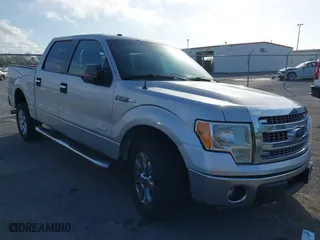 2013 Ford F-150 XL with VIN 1FTFW1CT9DKD02756, listed as a IAAI auction lot 40759592 with 218,975 mi miles. Bid and sale history available at carsss.com. Image 1.