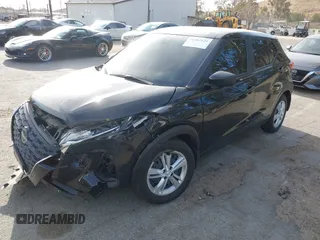 2024 Nissan Kicks S with VIN 3N1CP5BV5RL496320, listed as a IAAI auction lot 41402125 with 4,775 mi miles. Bid and sale history available at carsss.com. Image 17.