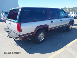 1994 GMC Suburban с VIN 1GKFK16K3RJ768618, выставлен на аукционе IAAI как лот 41795895 с пробегом 206 124 миль миль и . История ставок и продаж доступна на DreamBid. Изображение 4.