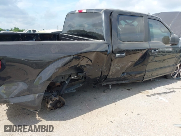 2020 Ford F-150 XL z VIN 1FTEW1C54LKF53650, wystawiony jako IAAI lot #42792712 z przebiegiem 78 047 mil mil oraz . Historia ofert i sprzedaży dostępna na DreamBid. Obrazek 6.