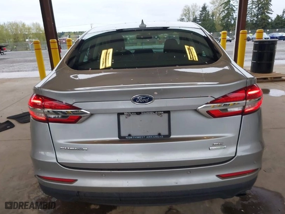 2020 Ford Fusion SE with VIN 3FA6P0HD6LR122451, listed as a IAAI auction lot 41963862 with 126,163 mi miles. Bid and sale history available at carsss.com. Image 17.
