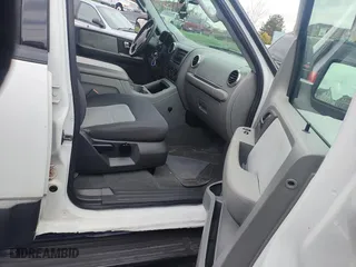 2004 Ford Expedition XLT with VIN 1FMFU16W34LB43007, listed as a Copart auction lot 53581215 with 194,897 mi miles and Clean Title. Bid and sale history available at carsss.com. Image 5.