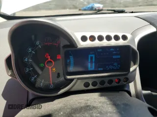 2016 Chevrolet Sonic LT z VIN 1G1JC6SHXG4175711, wystawiony jako Copart lot #55358605 z przebiegiem 59 422 mil mil oraz Szkoda całkowita • Salvage title. Historia ofert i sprzedaży dostępna na DreamBid. Obrazek 9.