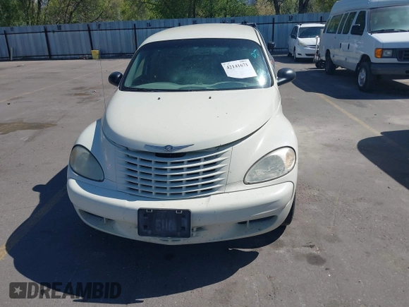 2005 Chrysler PT Cruiser Touring with VIN 3C4FY58B55T561763, listed as a IAAI auction lot 42141671 with 191,082 mi miles. Bid and sale history available at carsss.com. Image 6.