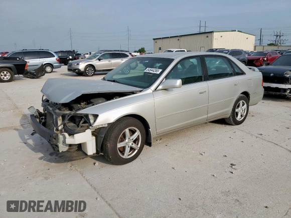 2002 Toyota Avalon XL z VIN 4T1BF28B22U200555, wystawiony jako Copart lot #54544265 z przebiegiem 146 031 mil mil oraz Czysty tytuł • Clean title. Historia ofert i sprzedaży dostępna na DreamBid. Obrazek 1.