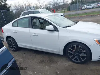 2017 Volvo S60 Dynamic with VIN YV126MFL3H2435704, listed as a IAAI auction lot 41863511 with 1 mi miles. Bid and sale history available at carsss.com. Image 13.