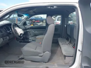 2006 Toyota Tacoma with VIN 5TEUU42N16Z216261, listed as a IAAI auction lot 41313912 with 97,086 mi miles. Bid and sale history available at carsss.com. Image 8.