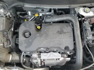 2025 Chevrolet Equinox FWD LT с VIN 3GNAXHEG3SL129061, выставлен на аукционе Copart как лот 68077685 с пробегом 12 078 миль миль и Списание • Salvage title. История ставок и продаж доступна на DreamBid. Изображение 16.