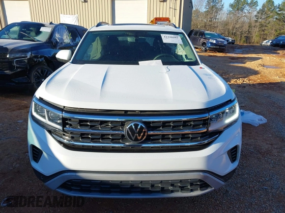 2022 Volkswagen Atlas 3.6L V6 SE w/Technology with VIN 1V2KR2CA2NC546401, listed as a IAAI auction lot 41338203 with 46,504 mi miles. Bid and sale history available at carsss.com. Image 12.